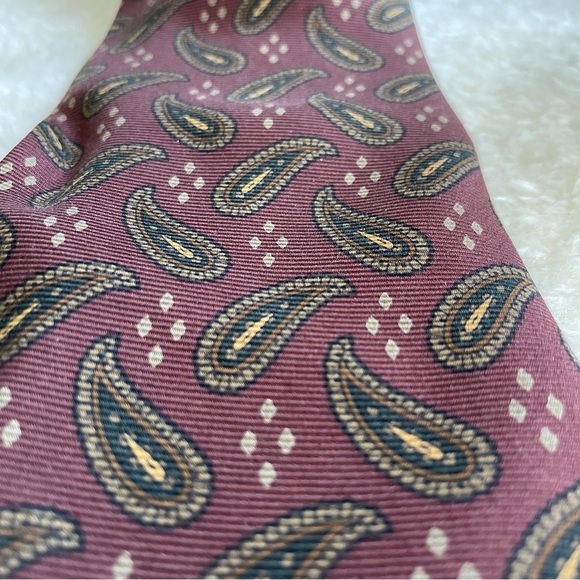 Joseph Abboud Traditional Width Burgundy Paisley Print Tie - Picture 3 of 7